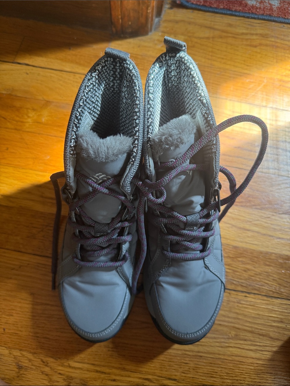 Women’s Gray Lace-Up Winter Ankle Boots like new